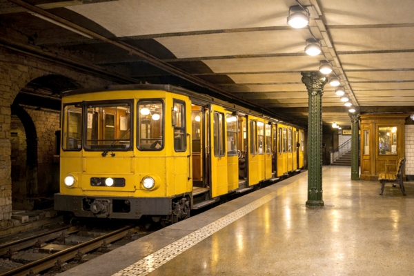 2. maijs vēsturē: Budapeštā atklāj pirmo Eiropas kontinenta metro